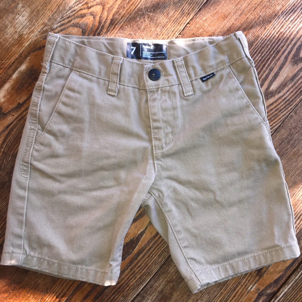 Kids Hurley youth size:7 khaki shorts